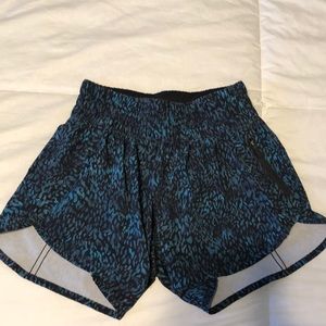 Lululemon Tracker V Short 4”